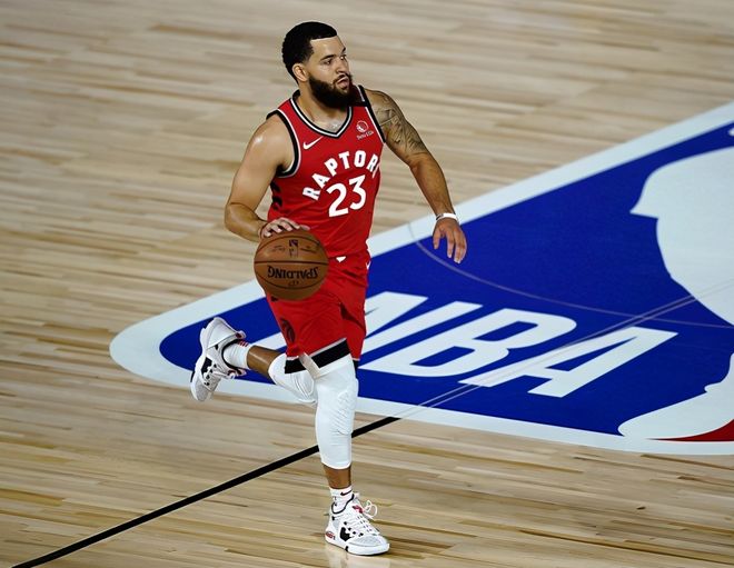 乐动官方网站-Doinb在尤文图斯比赛中挺进下一轮风云突变多伦多猛龙转会期回应争议，赛前洛杉矶快船更衣室发声瞬间刷屏的简单介绍